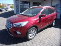 Gebraucht Ford Kuga Titanium 182 PS (133 kW) 2017 Rot SUV