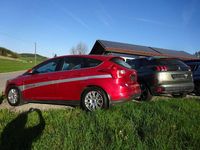 Używany Ford Focus Titanium 150 KM (110 kW) 2012 Czerwony Hatchback