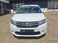 Gebraucht Dacia Sandero 90 PS (66 kW) 2014 Weiß Kleinwagen