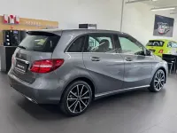 Gebraucht Mercedes B200 Urban 156 PS (114 kW) 2017 Grau Kleinwagen