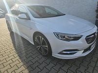 Gebraucht Opel Insignia Dynamic 209 PS (153 kW) 2020 Weiß Limousine