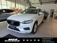 Gebraucht Volvo XC60 Momentum 197 PS (144 kW) 2021 Crystal white / metallic SUV