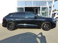 Gebraucht Audi Q8 S-Line 286 PS (210 kW) 2024 Schwarz SUV