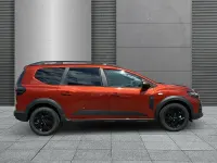 Neu Dacia Jogger Extreme 122 PS (89 kW) 2026 Braun Van / Kleinbus
