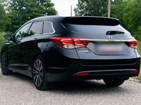 Gebraucht Hyundai i40 Premium 141 PS (103 kW) 2016 Schwarz Kombi