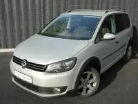 Gebraucht VW Touran Cross 105 PS (77 kW) 2010 Gold Van / Kleinbus