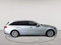 Gebraucht Mercedes C200 Avantgarde 163 PS (119 kW) 2023 Hightechsilber metallic Kombi