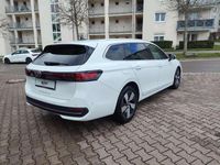 Gebraucht VW Passat Business 150 PS (110 kW) 2025 Weiß Kombi
