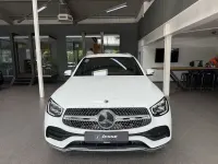 Gebraucht Mercedes GLC200 AMG 197 PS (144 kW) 2020 Polarweiss  unilack SUV