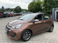 Gebraucht Hyundai i10 Style 87 PS (63 kW) 2017 Braun Kleinwagen