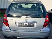 Gebraucht Mercedes A200 Elegance 136 PS (100 kW) 2005 Silber Van / Kleinbus