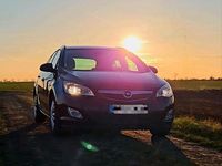 Gebraucht Opel Astra Design Edition 120 PS (88 kW) 2011 Schwarz Kombi