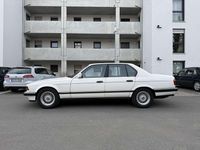Gebraucht BMW 730 188 PS (138 kW) 1990 Weiß Limousine
