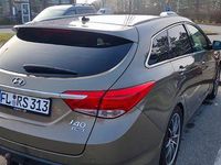 Gebraucht Hyundai i40 136 PS (100 kW) 2011 Braun Kombi
