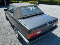 Gebraucht BMW 318 Shadowline 115 PS (84 kW) 1991 Schwarz Cabrio