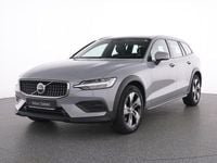 Gebraucht Volvo V60 CC Plus 197 PS (144 kW) 2023 Grau Kombi