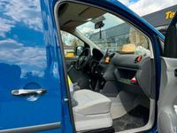 Second-hand VW Caddy 75 CP (55 kW) 2007 Albastru Monovolum
