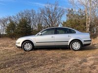 Gebraucht VW Passat 101 PS (74 kW) 2003 Silber Limousine