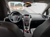 Gebraucht Opel Astra Edition 101 PS (74 kW) 2011 Silber Limousine