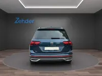Używany VW Tiguan Elegance 150 KM (110 kW) 2024 Niebieski SUV