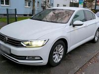 Gebraucht VW Passat 120 PS (88 kW) 2018 Weiß Limousine