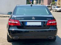 Second-hand Mercedes E250 204 CP (150 kW) 2011 Negru Berlinǎ