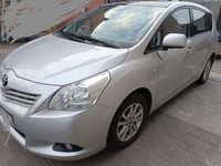 Gebraucht Toyota Verso Edition 132 PS (97 kW) 2011 Silber Van / Kleinbus