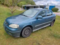 Usado Opel Astra 101 HP (74 kW) 1999 Azul Sedan