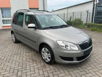 Gebraucht Skoda Roomster Plus Edition 105 PS (77 kW) 2010 Beige Van / Kleinbus