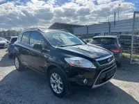 Gebraucht Ford Kuga Individual 140 PS (102 kW) 2012 Schwarz SUV