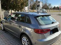 Gebraucht Audi A3 Attraction 110 PS (80 kW) 2015 Grau Limousine