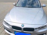 Second-hand BMW 318 143 CP (105 kW) 2014 Argintiu Break