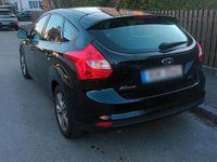 Gebraucht Ford Focus 125 PS (91 kW) 2013 Schwarz Limousine