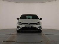 Gebraucht VW Golf VII Highline 150 PS (110 kW) 2018 Oryxweiß perlmutteffekt Limousine
