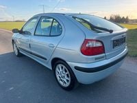 Gebraucht Renault Mégane 95 PS (69 kW) 2001 Grau Limousine