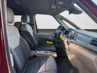 Second-hand VW Multivan 150 CP (110 kW) 2026 Roșu Monovolum