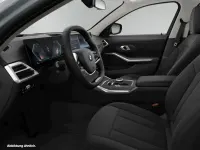 Gebraucht BMW 320 Comfort Edition 184 PS (135 kW) 2025 Skyscraper grau metallic Kombi