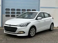 Gebraucht Hyundai i20 Basis 75 PS (55 kW) 2016 Weiß Limousine