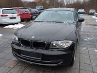 Gebraucht BMW 116 122 PS (89 kW) 2010 Schwarz Kleinwagen