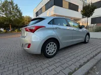 Gebraucht Hyundai i30 109 PS (80 kW) 2014 Andere farben Limousine