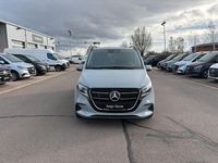 Gebraucht Mercedes V250 Style 190 PS (139 kW) 2025 Alpingrau Van / Kleinbus