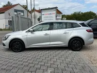 Gebraucht Renault Mégane IV Intens 132 PS (97 kW) 2017 Silber Limousine