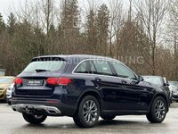Gebraucht Mercedes GLC220 194 PS (142 kW) 2021 Cavansitblau metallic SUV