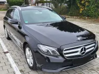 Używany Mercedes E220 Avantgarde 194 KM (142 kW) 2016 Czarny Kombi