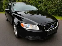 Gebraucht Volvo V70 Momentum 136 PS (100 kW) 2013 Schwarz Kombi