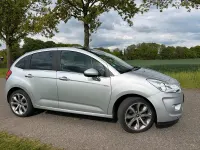 Usado Citroën C3 Exclusive 120 CV (88 kW) 2011 Plateado Utilitario