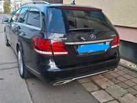 Gebraucht Mercedes E250 204 PS (150 kW) 2015 Schwarz Kombi