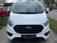 Używany Ford Transit Custom 105 KM (77 kW) 2021 Biały Sedan/Limuzyna