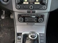 Gebraucht VW Passat Comfortline 122 PS (89 kW) 2011 Braun Limousine