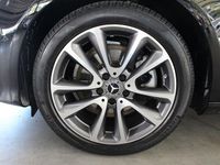 Gebraucht Mercedes E220 Avantgarde 194 PS (142 kW) 2018 Schwarz , obsidianschwarz metallic Limousine